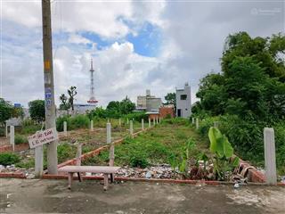 Nhà có lô đất thổ vườn 150m2 ở tân thông hội (nay xã củ chi)  giá 1tỷ5 cách ql 22 700m