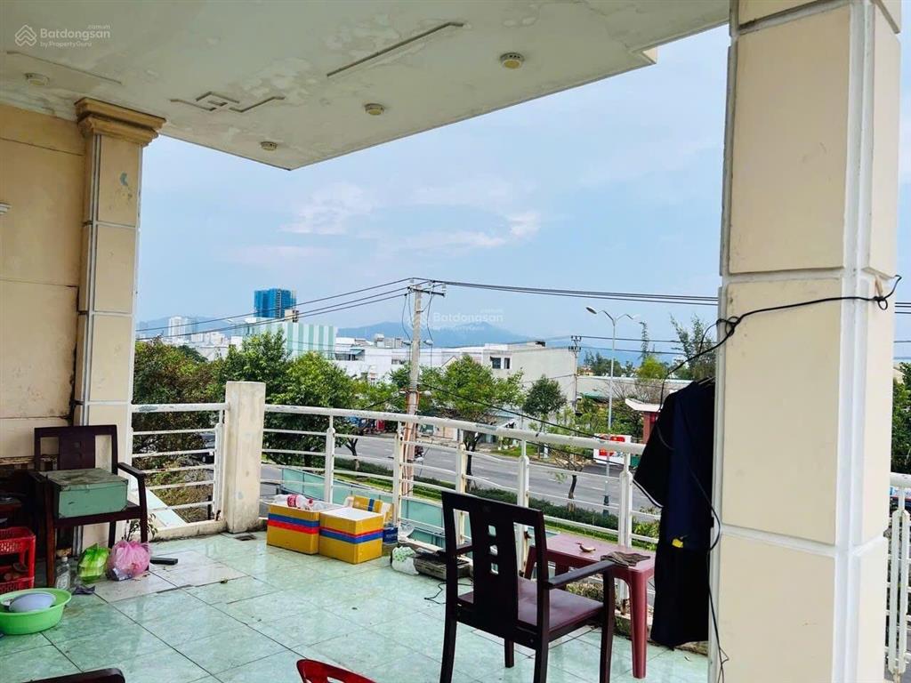 Chính chủ  bán giá đất mặt tiền lê văn hiến, gp xây 12 tầng giá 70tr/m2