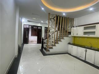Ô tô đỗ cửa, nhà đẹp ở ngay, định công thượng, hoàng mai, 43m2, 4 tầng, giá 7.5 tỷ