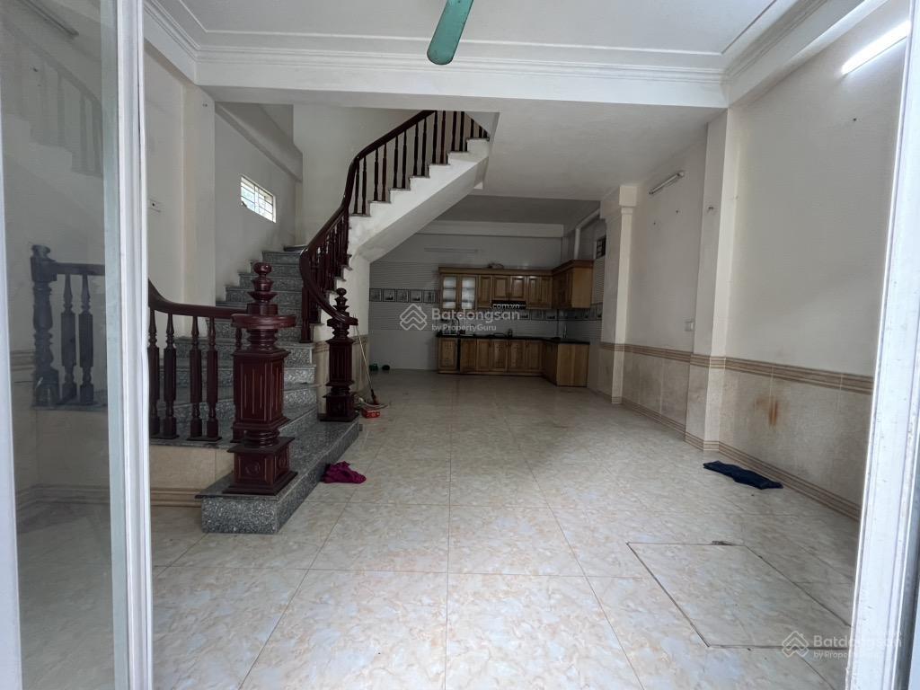 Bán nhanh nhà vị trí đẹp ngõ thông, rộng, ô tô tránh, 41m2 x 3 tầng ,giá 4,75 tỷ nam hồng, đông anh