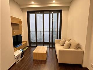 Chính chủ bán gấp cắt lỗ căn 2n1k toà a masteri west heights dt 54m2 giá 5,4 tỷ giảm còn 5,1 tỷ.