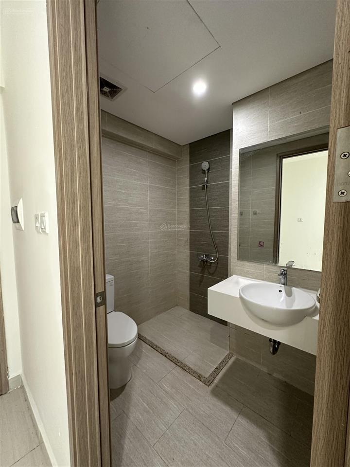 Cần bán gấp căn studio diện tích 32m2 toà s105 nhà ntcb giá 2,750 tỷ thu nét.