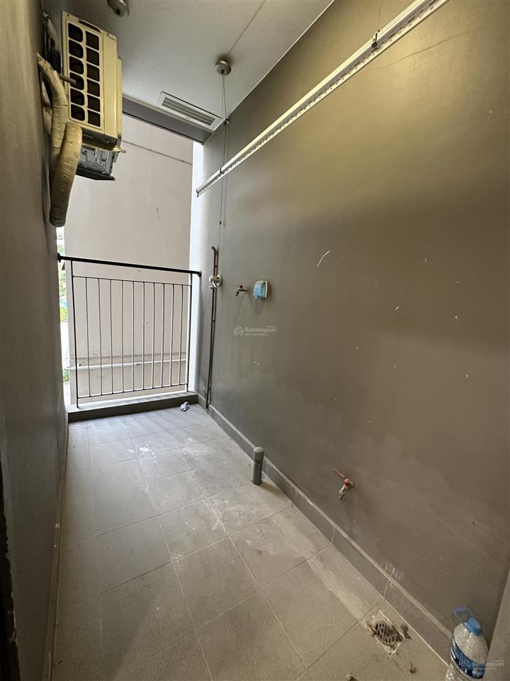 Cần bán gấp căn studio diện tích 32m2 toà s105 nhà ntcb giá 2,750 tỷ thu nét.