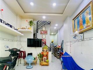 Bán nhà trung tâm quận 8 ở ngay, 62m2 xây kiên cố  phù hợp ở đi làm  chỉ nhỉnh 5 tỷ !