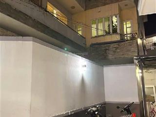 Mặt tiền chợ đường 4d, linh xuân, p.thủ đức, dt 960m2 ngang 16m, dòng tiền 100tr/th, giá 24 tỷ