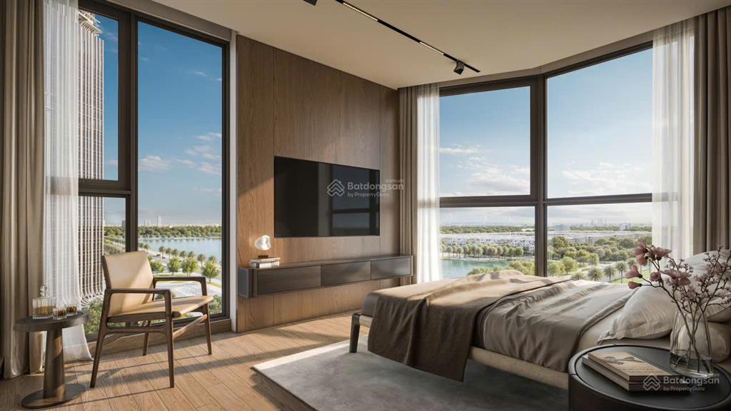 Chính chủ cần bán gấp căn 2pn  15 tòa m3 tầng 35 hướng đông nam view trung tâm triển lãm đẹp