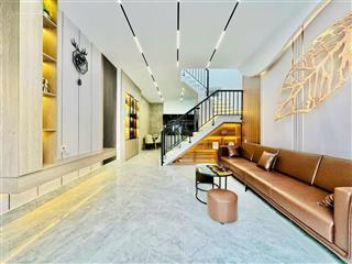 Nhà mới đỗ tấn phong, phú nhuận giá chỉ 2tỷ950. nhà 56m2  4 phòng ngủ. gần ngã tư phú nhuận. shr
