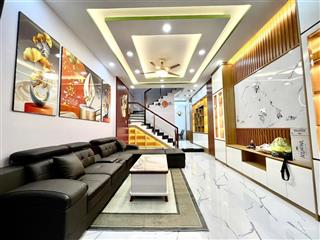 Nhà siêu đẹp  diện tích ấn tượng! nhà 82m2 ngay phan đăng lưu, phú nhuận giá 4tỷ590. hẻm xe hơi