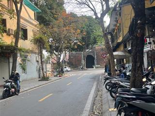 Bán nhà mặt phố đặng dung, sát phan đình phùng, trúc bạch, ba đình, 50m2 mặt tiền 5m giá 51 tỷ