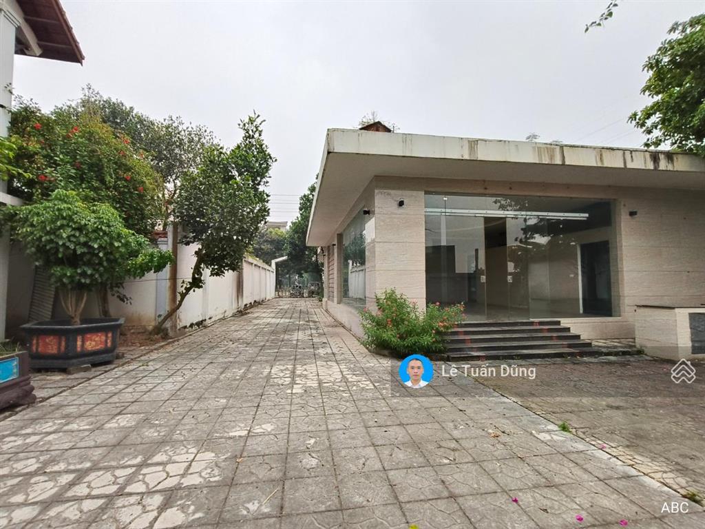 Bán biệt thự đại lộ hùng vương, 46 tỷ, 1100m2, p vân phú, tp. việt trì, sổ đỏ chính chủ, giá đầu tu