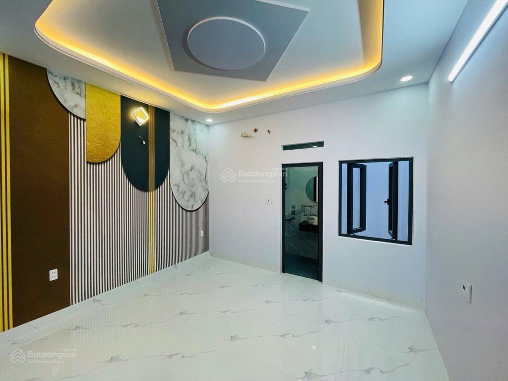 Bán nhà..5 tầng đường 8m lê văn quới, quận bình tân