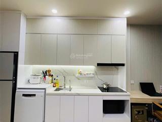 Bán căn hộ 2 pn chung cư trinity tower. tầng trung đẹp diện tích 68m2 view hồ green bay. giá 5 tỷ