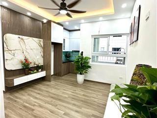 Chính chủ bán căn hộ view hồ đền lừ 1, lô góc 3 thoáng, 2 phòng ngủ, 3,68 tỷ