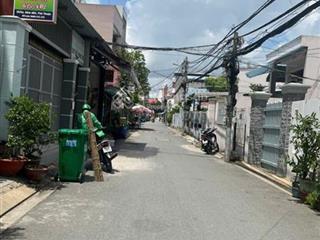 Đất hẻm xe hơi quay đầu  dt 5 * 15
gần phú mỹ hưng  xd 5 tầng  30m ra mặt tiền  nhỉnh 5đ tl