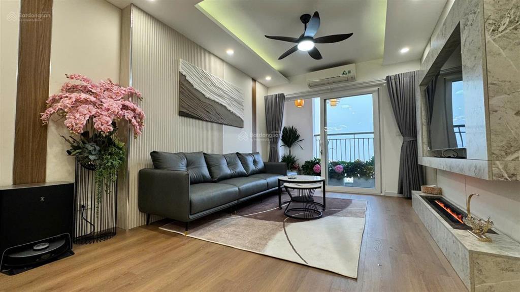 Bán gấp căn hộ tòa n03t2 dt  85m2pn2vs  tầng trung  full đồ  view hồ  giá nào cũng bán