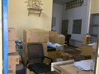 Cho thuê xưởng 19tr/tháng 300m2 gần khu công nghệ cao,xe tải 6 tấn chạy thoải mái, đường 8m