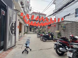 Nguyễn văn huyên, cầu giấy,bán nhà riêng 47m2, 6 tầng thang máy, gara, ô tô tránh, giá 19.5 tỷ