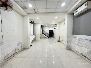 4x16  có sân để xe  2 tầng  shr  hẻm 1 sẹc  3 tỷ hơn