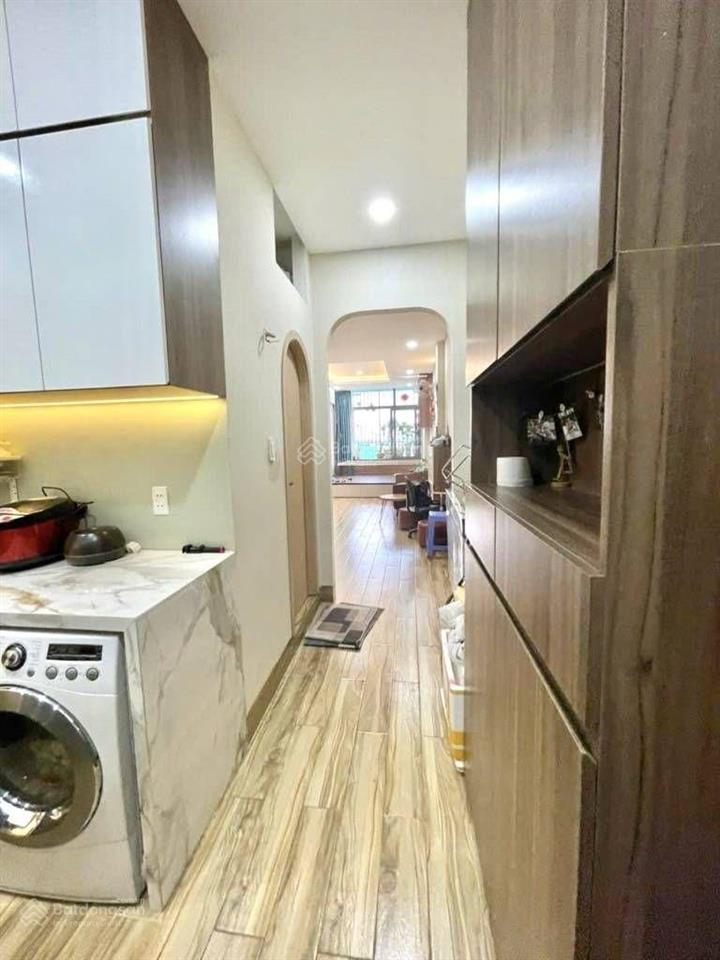 Chung cư a9 bắc đinh bộ lĩnh lầu 4 60m2 nhỉnh 2 tỷ