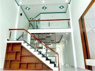 Bán gấp nhà 1 trệt 1 lửng đúc sân xe ôtô sổ riêng thổ cư gần cây xăng 75, hỗ trợ vay ngân hàng 70%