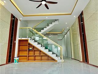 Chỉ 600tr nhận ngay nhà 1 trệt 1 lầu mặt tiền kinh doanh sổ riêng thổ cư 100% ngay chợ changshin