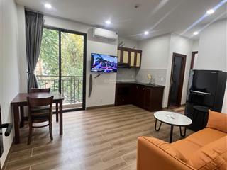 Căn hộ chung cư mini 1 ngủ  1 khách ở 343 đội cấn, đầy đủ tiện nghi, ban công rộng, ô tô đỗ cửa