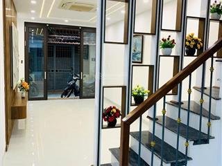 Siêu phẩm nhà 5 tầng thang máy mặt tiền đẹp, kinh doanh đỉnh cao, gần trung tâm, vào ở ngay!