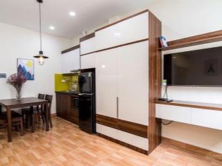 Nhà phân lô vip đào tấn  linh lang, ô tô tránh, 2 mặt thoáng, khung btct chắc chắn, pháp lý sạch