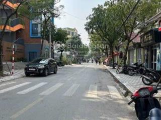 Đất vàng đội cấn  khu phân lô, oto vào nhà, 2 mặt tiền, xây toà căn 7 tầng quá đỉnh!!!