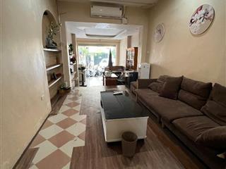 Cơ hội hiếm nhà mặt phố cổ 135m²  vị trí vàng ba đình, kinh doanh, an sinh đỉnh