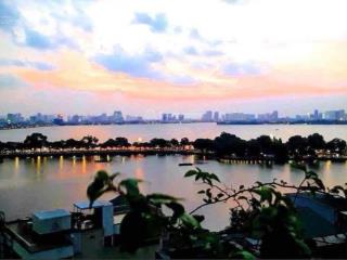 Bán toà căn hộ nguyễn khắc hiếu 16 tầng ba đình view hồ tây, lợi nhuận 400tr/tháng, pháp lý chuẩn