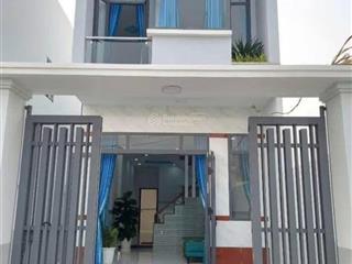 Bán gấp nhà đường khuông việt phú trung quận 11 , cho thuê sẵn 15tr/th , giá 3ty240  vân xem ngay