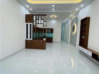 Chính chủ bán nhà đường hậu giang, p2, quận 6, 60m2.  vân xem ngay