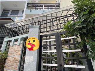 Bán gấp nhà 1trệt2lầu 70m2 đường cách mạng tháng tám p9 quận 3 ,giá 3ty220 ,  vân xem nhà ngay