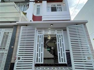 Xoay vốn bán nhà đường nguyễn cửu vân bình thạnh 70m2 giá 3ty120  vân xem