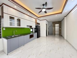 Bán nhà riêng tại dịch vọng hậu, 7 tầng, 8,8 tỷ, 60m2, giá tốt uy tín