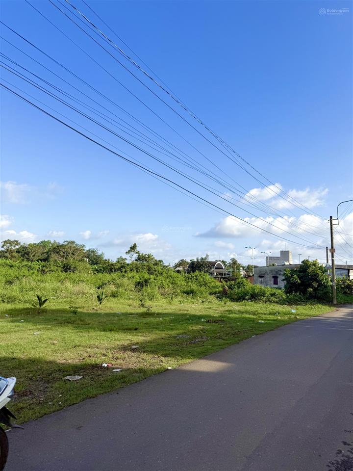 Đất ngộp 10x30m khu bàn cờ đường trần phú nối dài