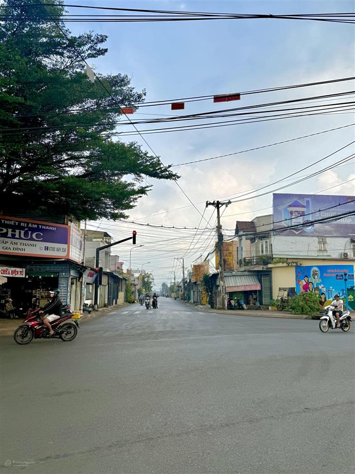 Đất ngộp 10x30m khu bàn cờ đường trần phú nối dài