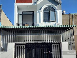 Ngộp bank, bán gấp nhà 1 trệt 1 lầu sân xe hơi ngay kdc lavender city, tt 700tr nhận nhà ở ngay