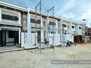 Bán gấp nhà 1 trệt 1 lửng sân xe hơi gần cổng chào vĩnh cửu, sổ riêng thổ cư, tt 390tr nhận nhà ở