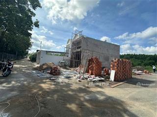 Bán gấp đất biệt thự vườn góc 2 mặt tiền sổ riêng thổ cư, ngay chợ thạnh phú, tt 700tr sở hữu ngay