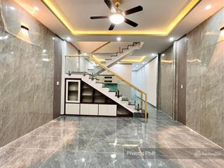 Cho thuê gấp nhà 1 trệt 1 lầu mới tinh sân xe hơi ngay chợ cổng sau cty changshin