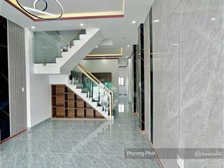 Bán gấp nhà 1 trệt 1 lầu sổ hồng riêng thổ cư 100% thuận tiện kinh doanh, gần bệnh viện da liễu
