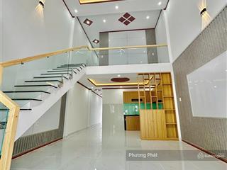Chỉ 390tr sở hữu ngay nhà gác lửng đúc kiên cố sân xe hơi gần ngã 3 đèn vàng