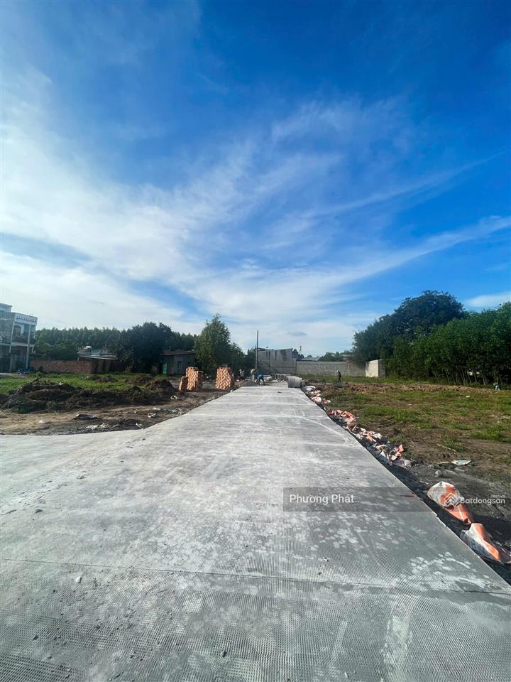 Bán gấp đất sổ riêng thổ cư 100% gần chợ tân bình ngã 4 bến cá, tt 268tr sở hữu được ngay