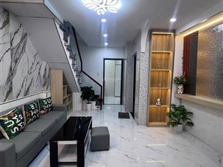 Bán nhà mới 3pn xe hơi tới nhà dương quảng hàm, gv chỉ 5tỷ hơn