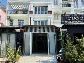 Căn nhà chill view sông 2 lầu, 4pn gần chợ, gần gò vấp