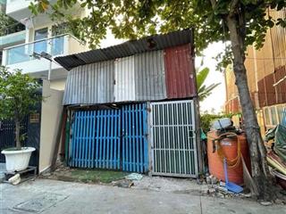 Hơn 85m2 ngay ngã tư ga xây tự do chỉ hơn 4 tỷ