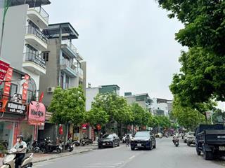 Bán nhà thạch bàn cổ linh dt rộng 82m2, mt 6m, lô góc, ô tô vào nhà, gần aeon mall, giá 12.350 tỷ