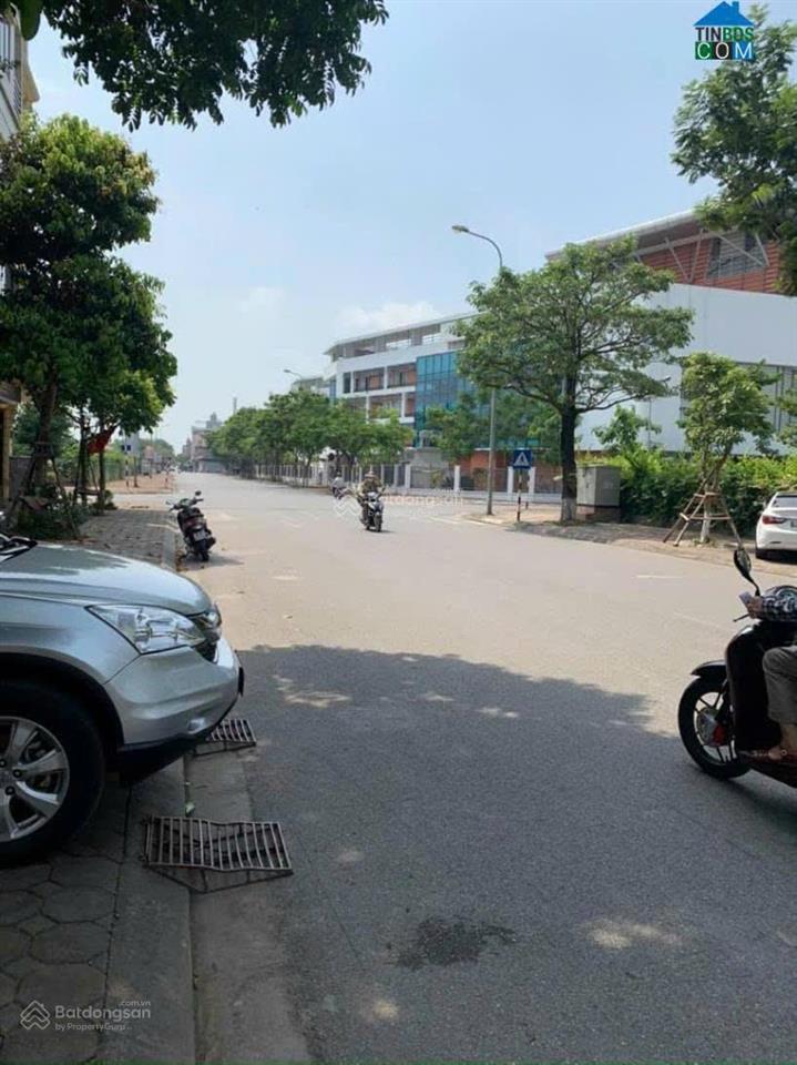 Bán lô đất 140m2 gần trường chu văn an lê quý đôn vinhomes long biên và đô thị việt hưng